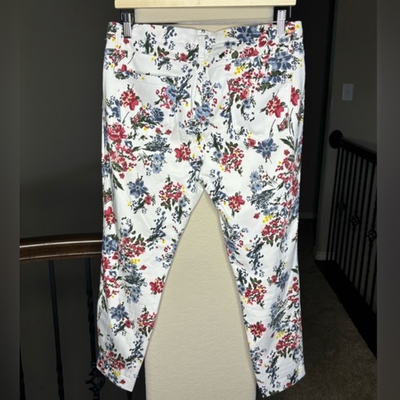 Time & Tru and No Boundaries Bundle of 3 Pairs of L Pants - Picture 12 of 12